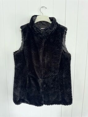 White House Black Market Black Faux Fur Vest